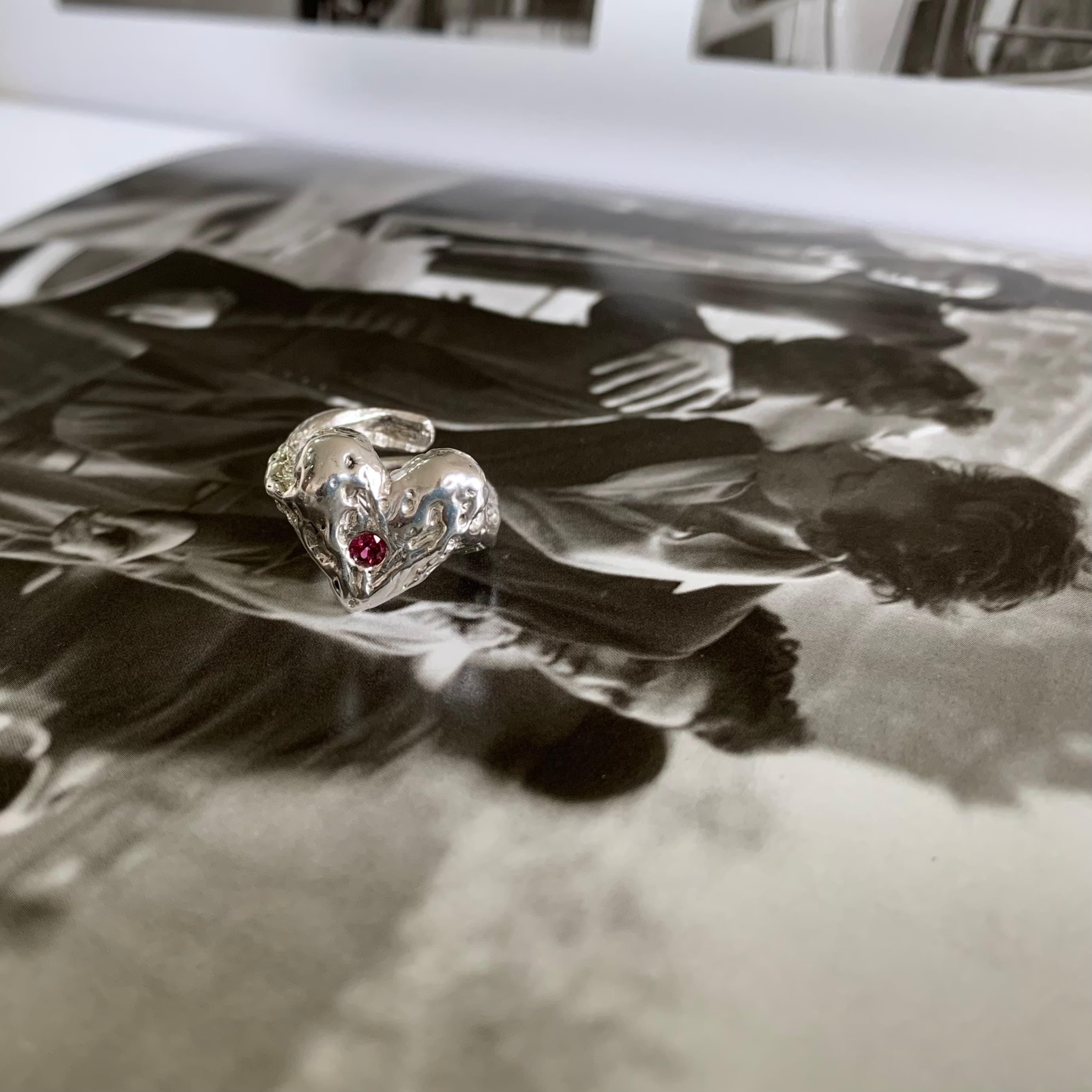 Anillo plata 950 artesanal chileno Alma Zafiro orfebrería tradicional Santiago hecho a mano bajo pedido