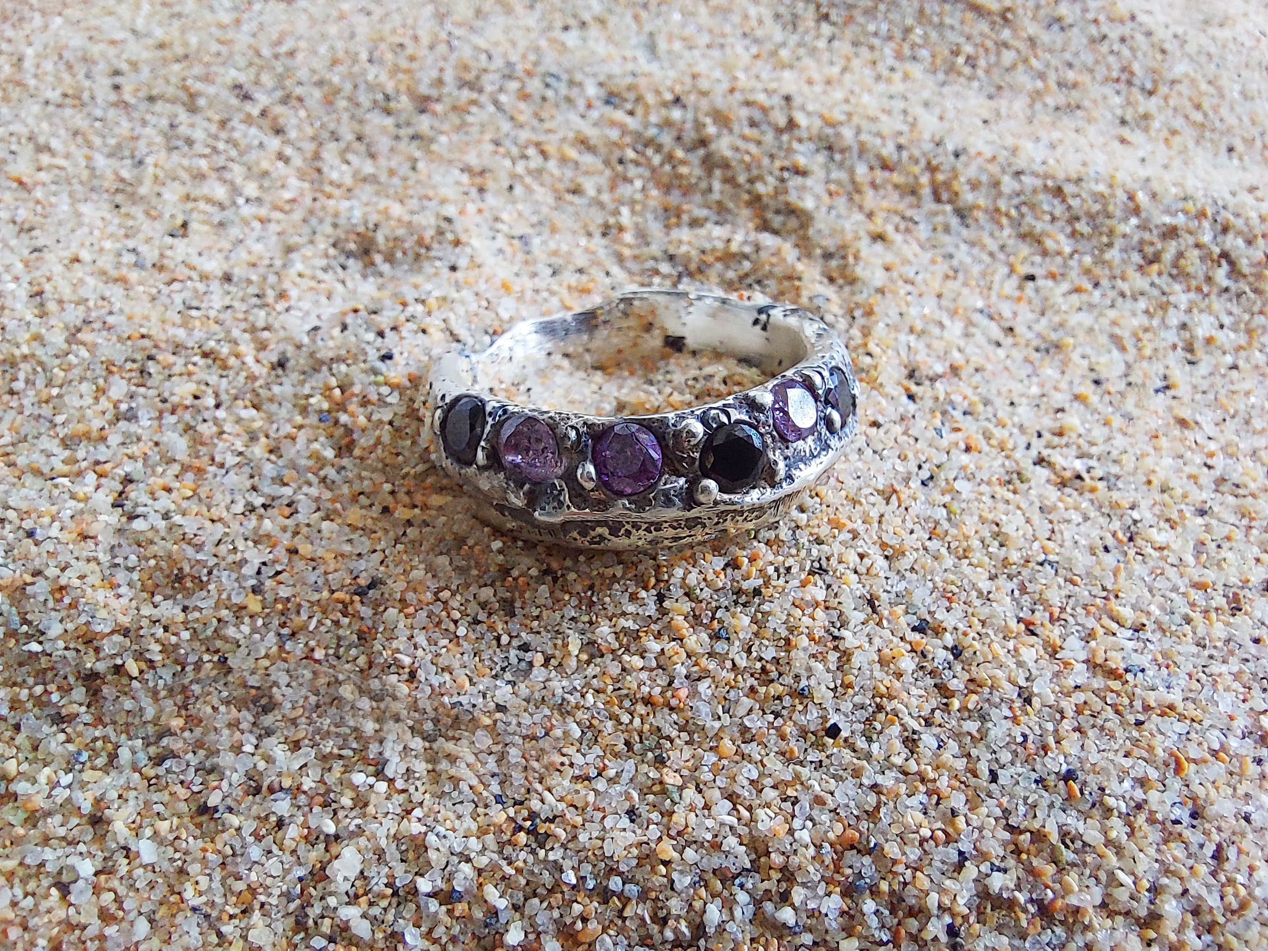 Anillo plata 950 artesanal chileno técnica sand casting pieza única orfebrería Santiago