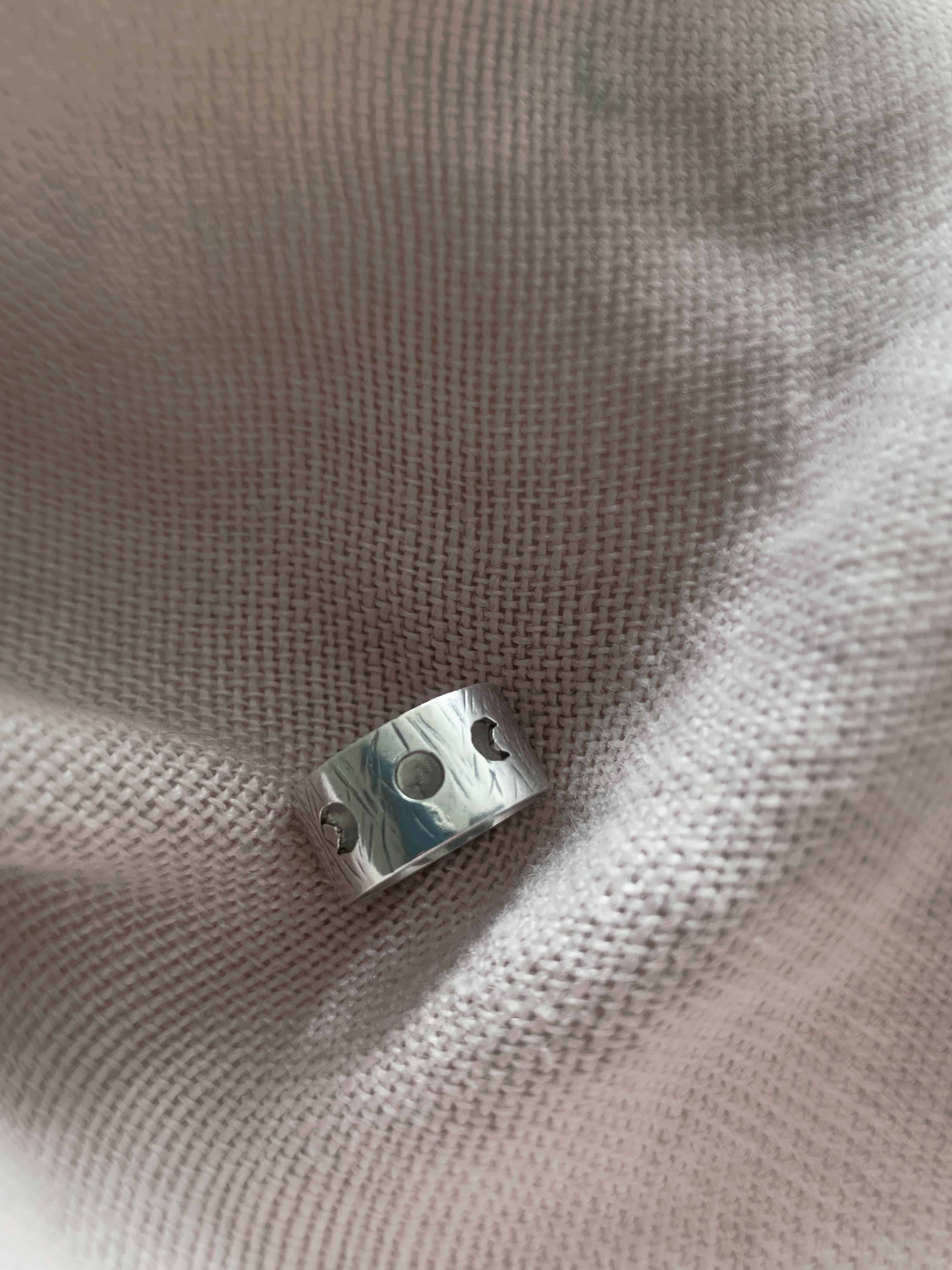 Anillo Luna plata 950 orfebrerĂa artesanal chilena pieza Ășnica hecha a mano Santiago