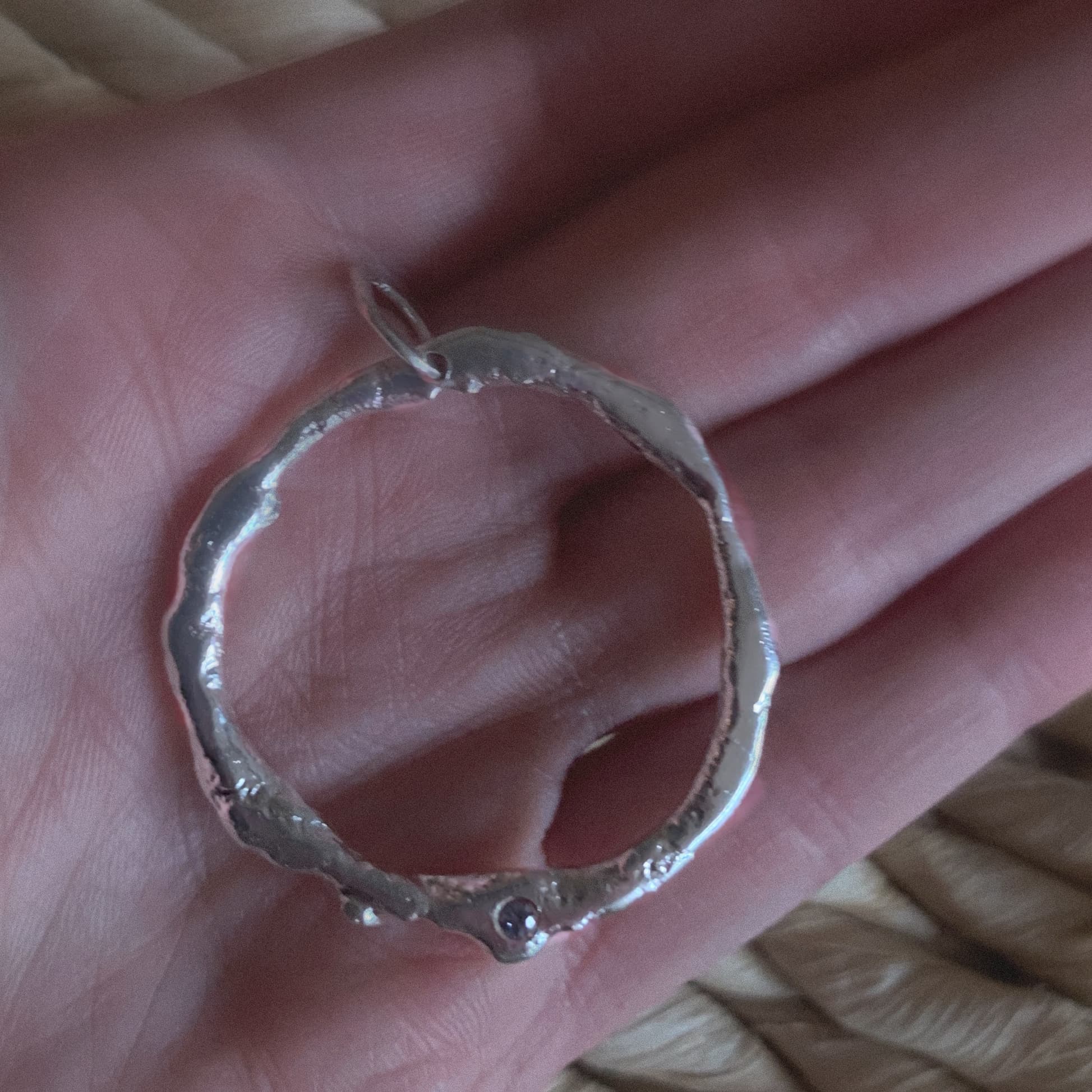 Colgante Orgánico de Plata 950 con Circón Celeste