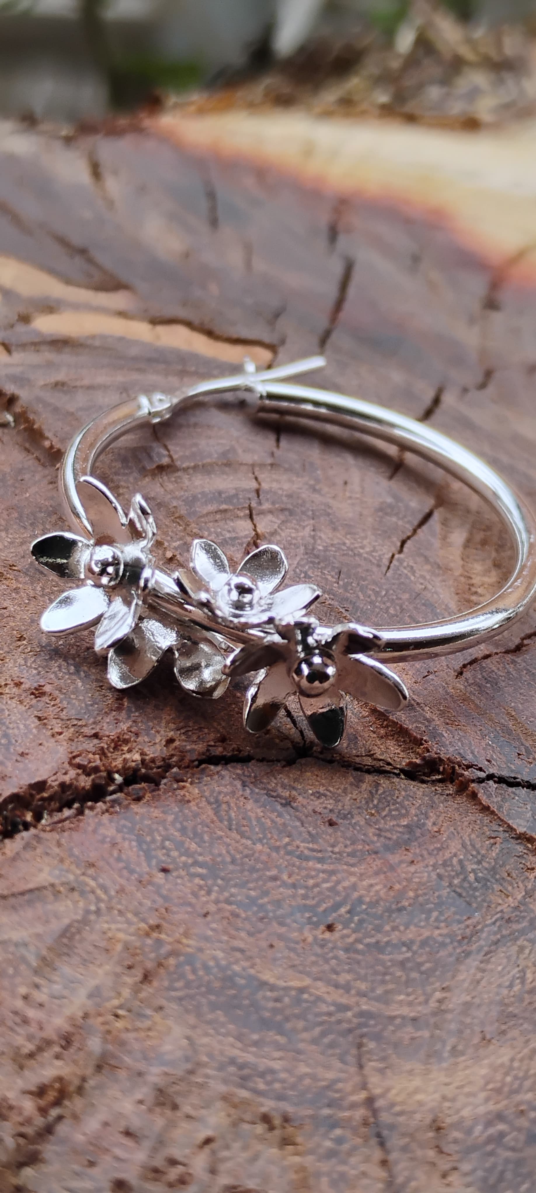 Aros plata 925 flores tridimensionales repujado artesanal chileno diseño orgánico único Santiago