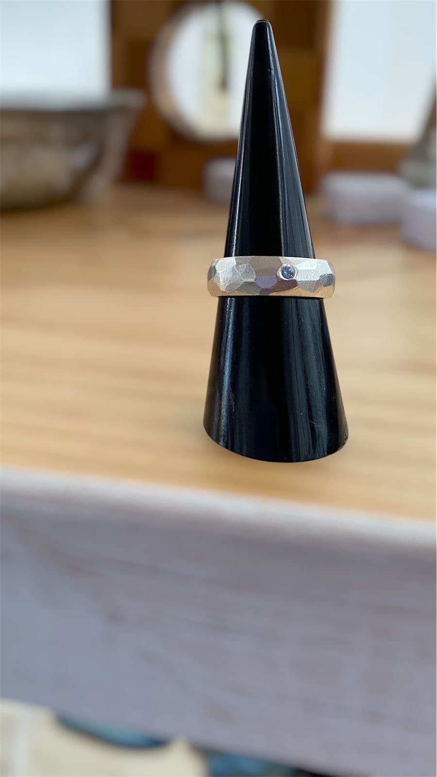 Anillo Facetado + circón